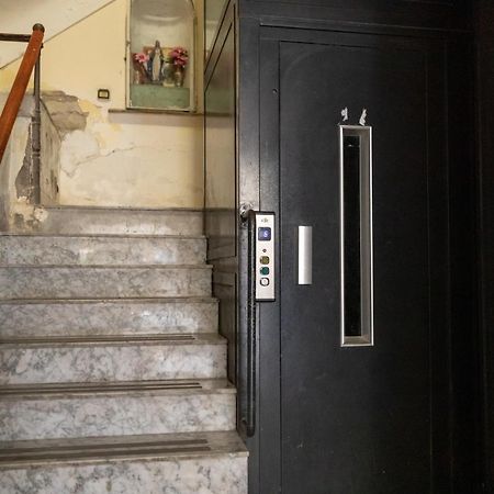 Apartment With Sea View With 2 Lifts Above Montesanto! نابولي المظهر الخارجي الصورة