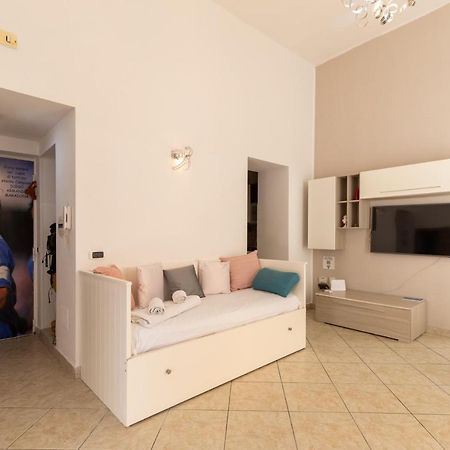 Apartment With Sea View With 2 Lifts Above Montesanto! نابولي المظهر الخارجي الصورة